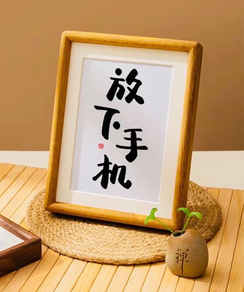 她建议我在睡觉之前最好把手机远离自己最好是关机